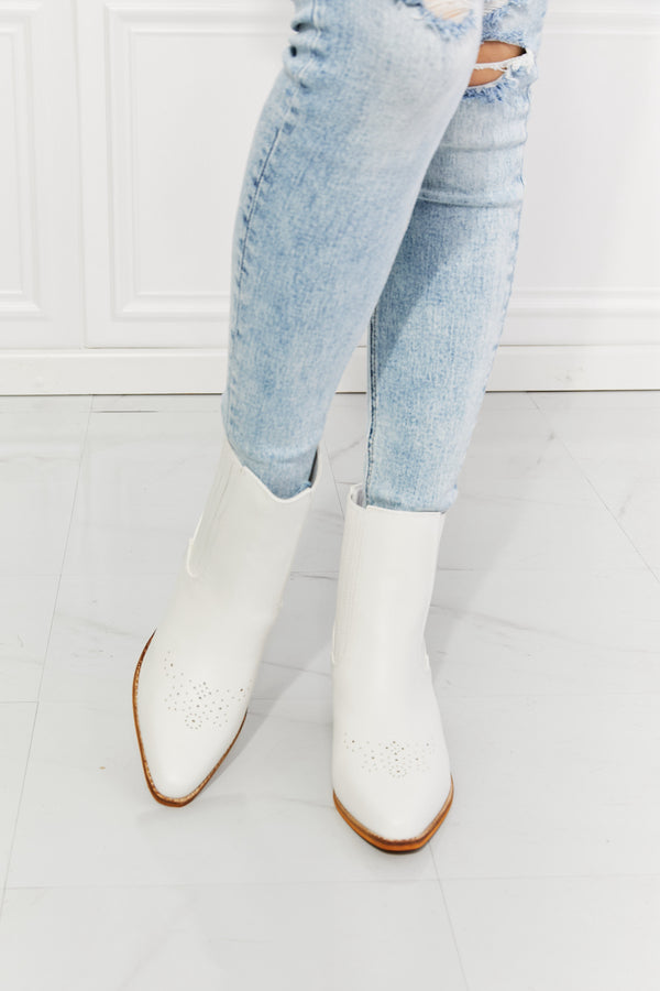 MMShoes Love the Journey Stacked Heel Chelsea Boot in White White