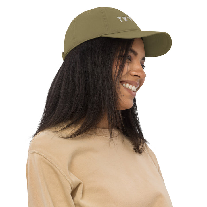 Teywin Organic dad hat White Letters