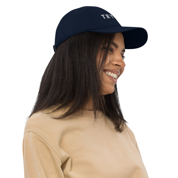 Teywin Organic dad hat White Letters